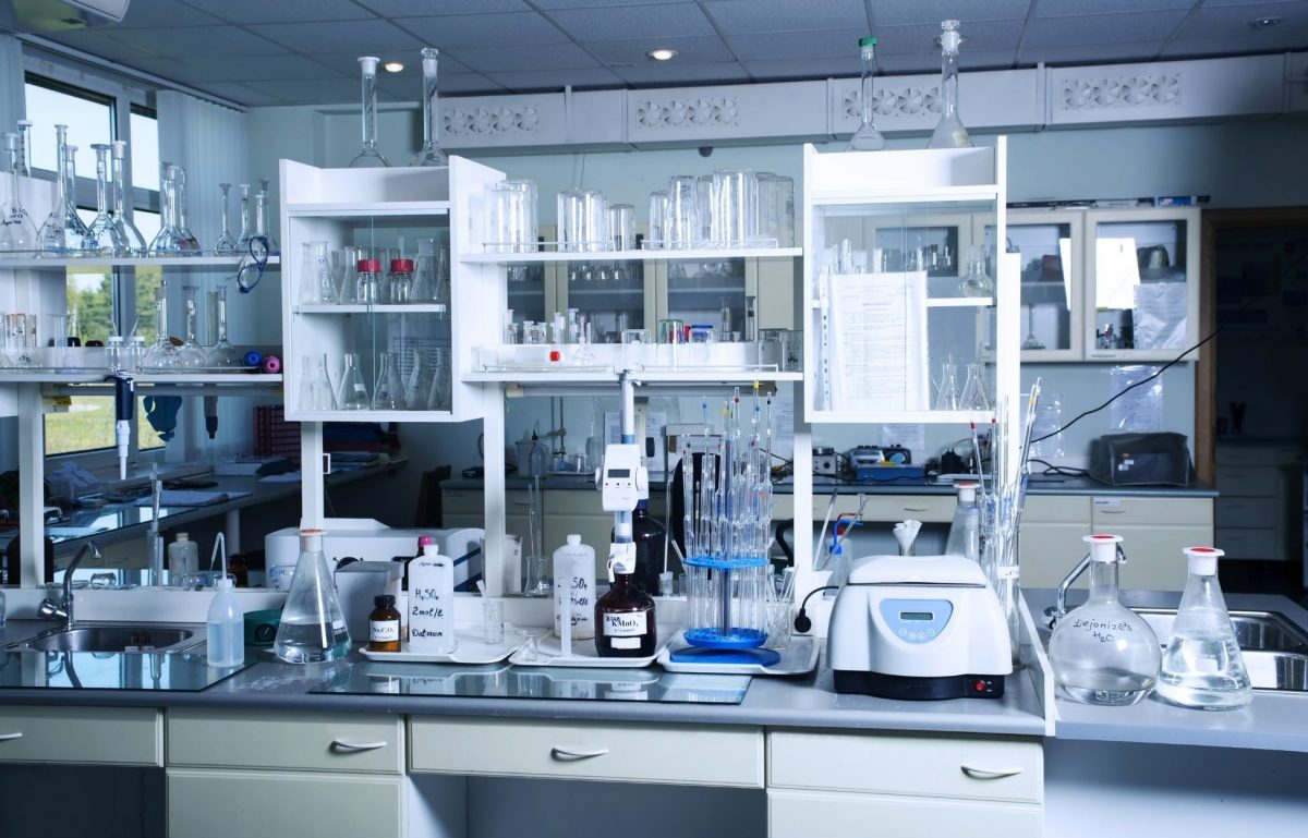 Benefits of Buying Used Laboratory Equipment