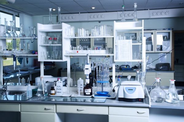 Benefits of Buying Used Laboratory Equipment