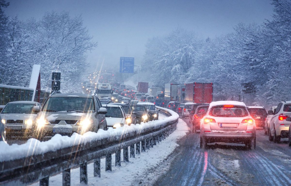 Ways You Can Stay Safe When Driving This Winter