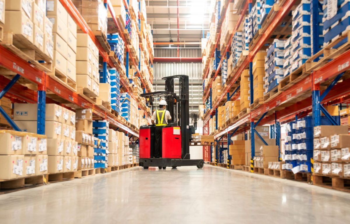 Tips for Introducing New Equipment Into Your Warehouse