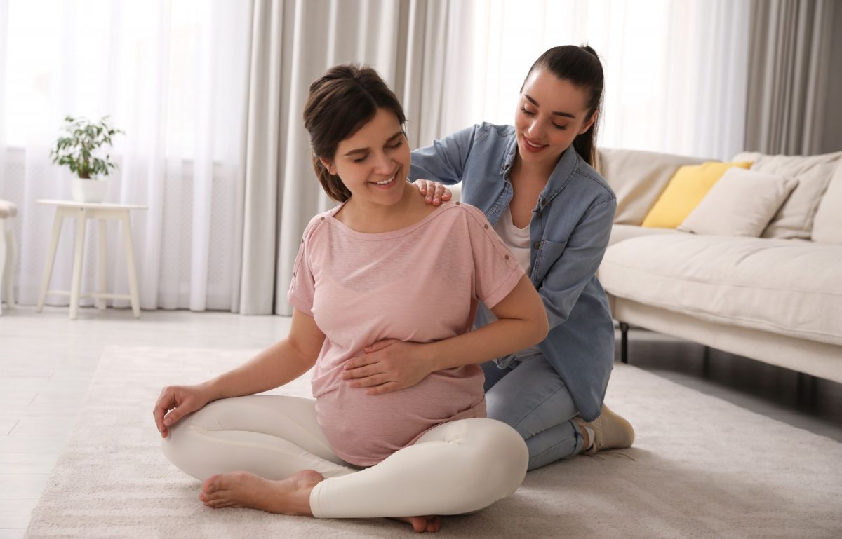 What You Need To Know About Becoming a Doula