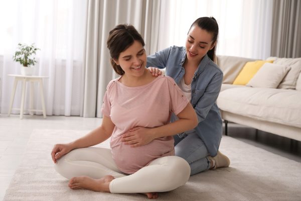 What You Need To Know About Becoming a Doula